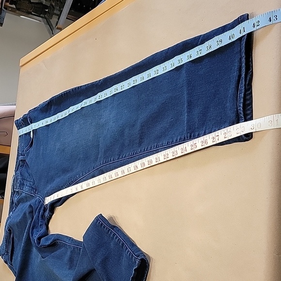 Levi's 311 Shaping Skinny Dark Wash Blue Jeans, Size 22W Gently Used Condition - Picture 7 of 15